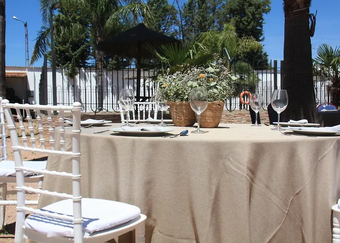 Hotel Hacienda Guadalquivir 2*