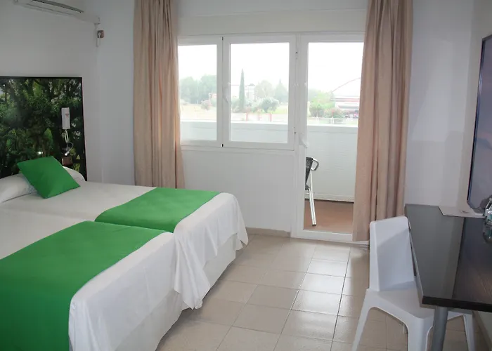 Hotel Hacienda Guadalquivir 2*